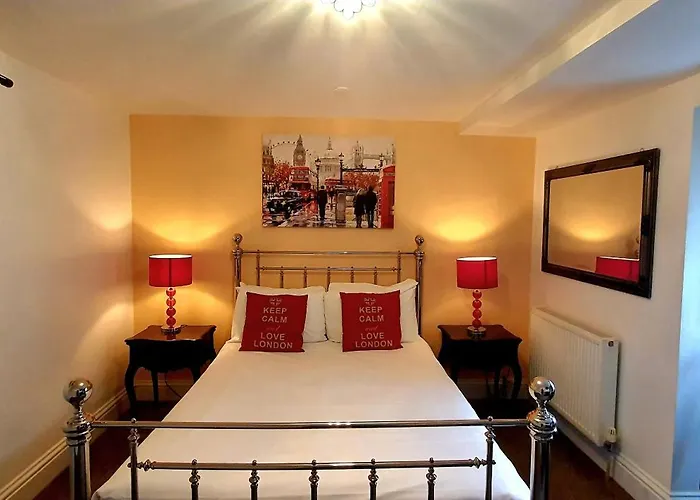 Grand Pier Guest House